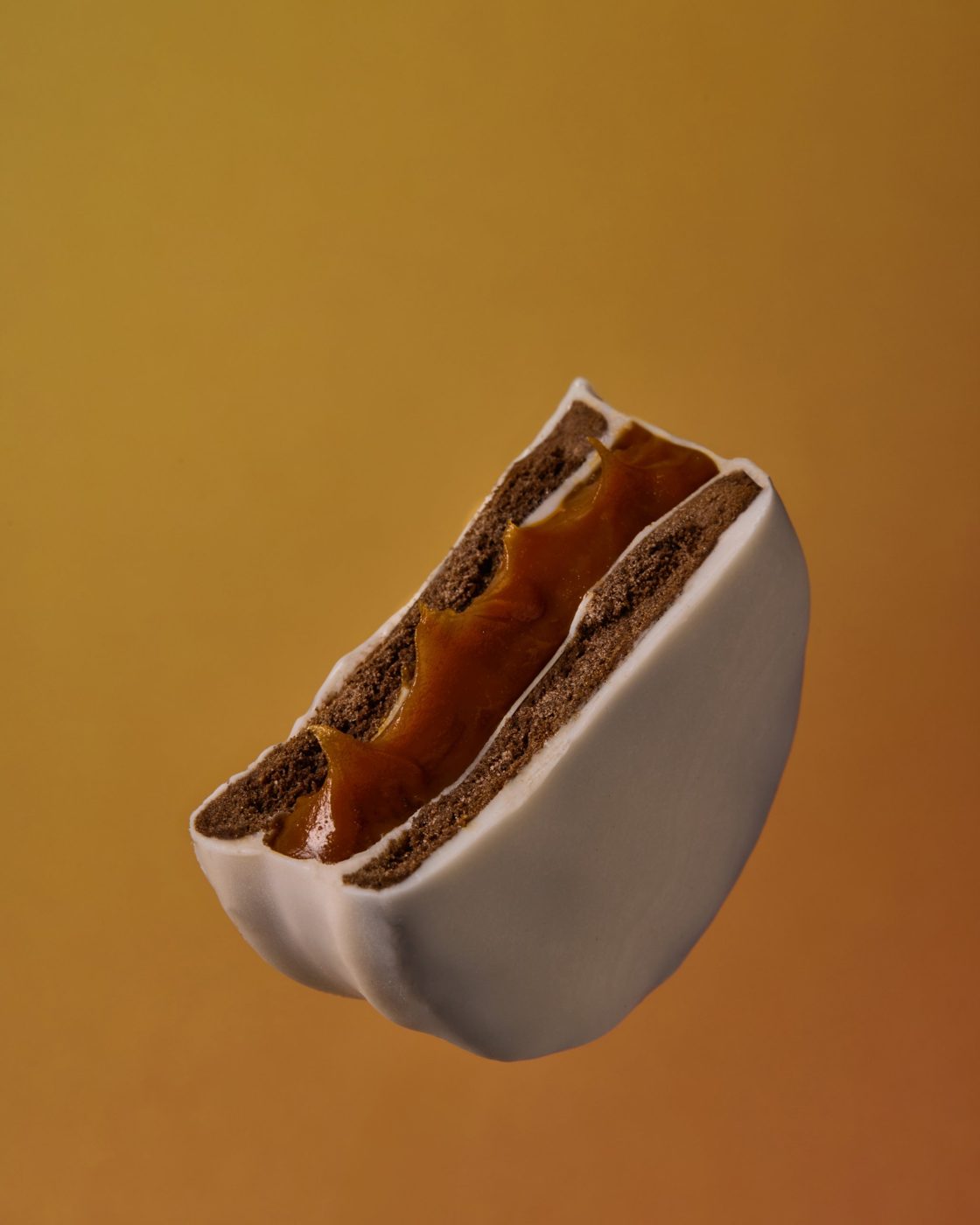 Rasta Blanco mordido, con el dulce de leche a la vista
